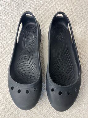 CROCS Kadee Black Slip-On Ballet Flats, size 8,